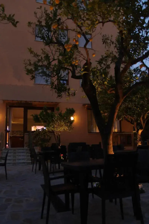 Hotel Leone