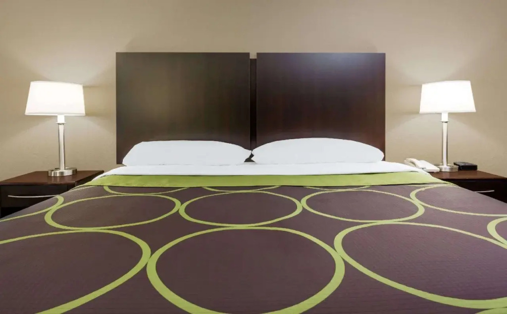 Americas Best Value Inn & Suites Phenix City