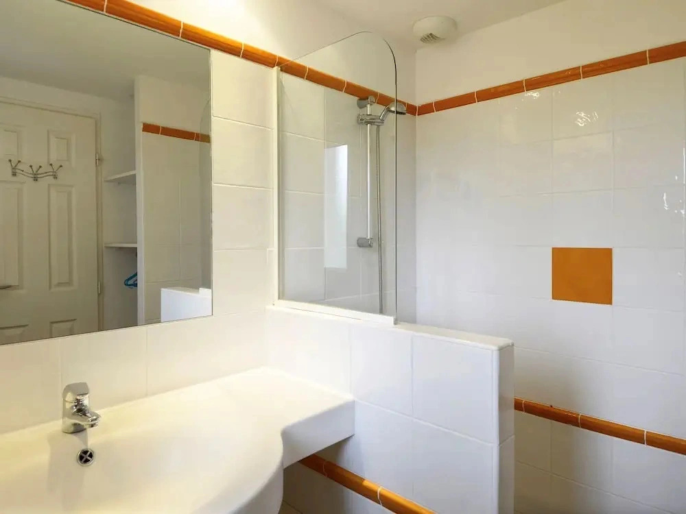 Villa in France With Golf Course & Pool