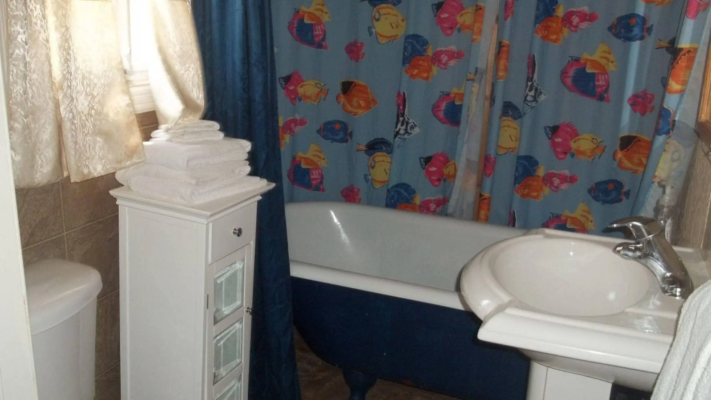 Kincardine Guest Cottage Motel