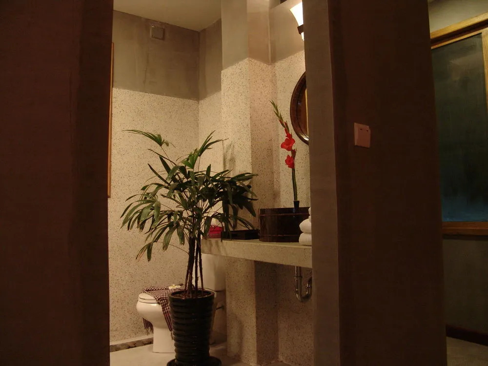 Frangipani Fine Arts Hotel