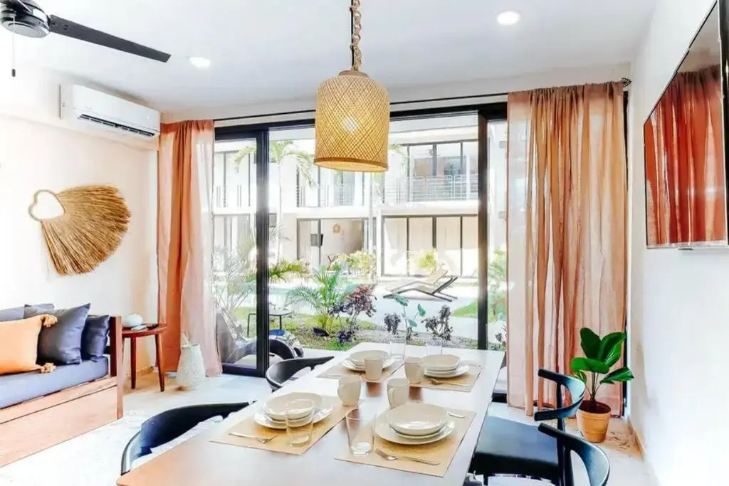 105 Amena Charming 1BR 5 min to the Beach 20MB WIFI