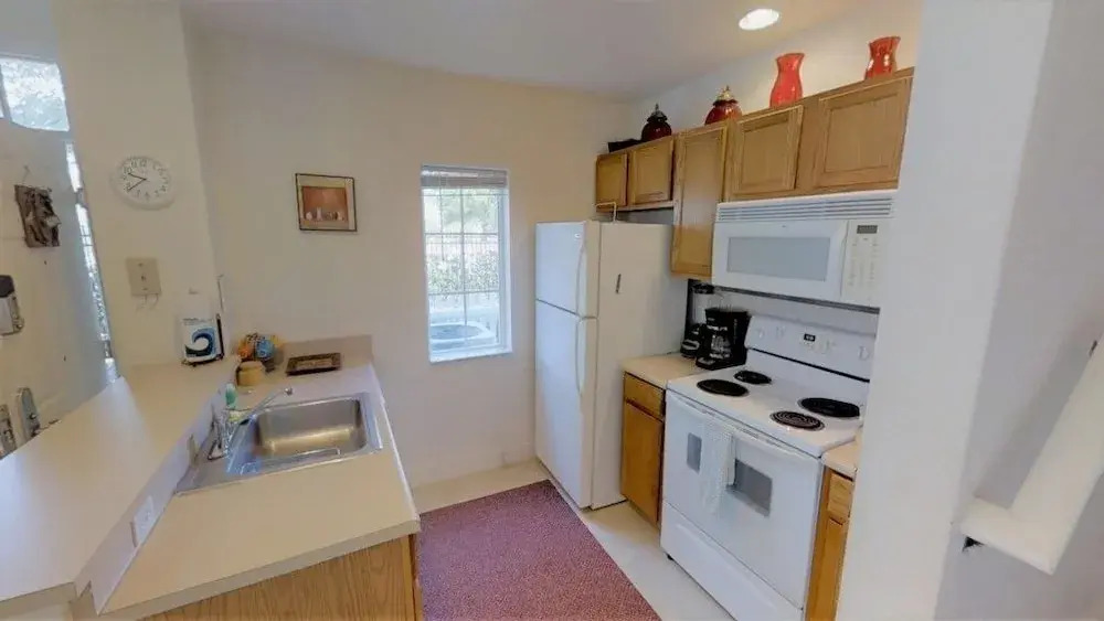 Venetian Bay 2250 - Four Bedroom Townhome