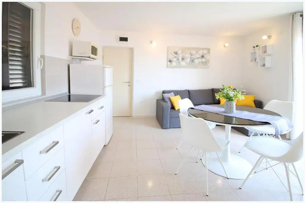 Apartment Karmela