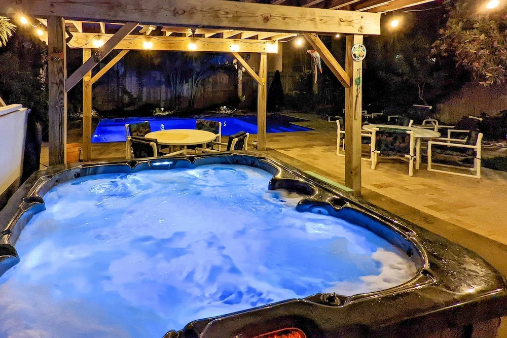 South Padre Home w/ Pool & Hot Tub: Walk to Beach!
