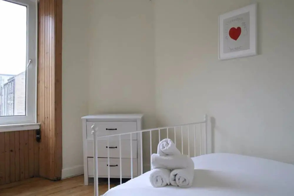 1 Bedroom Apartment In The Shore Leith