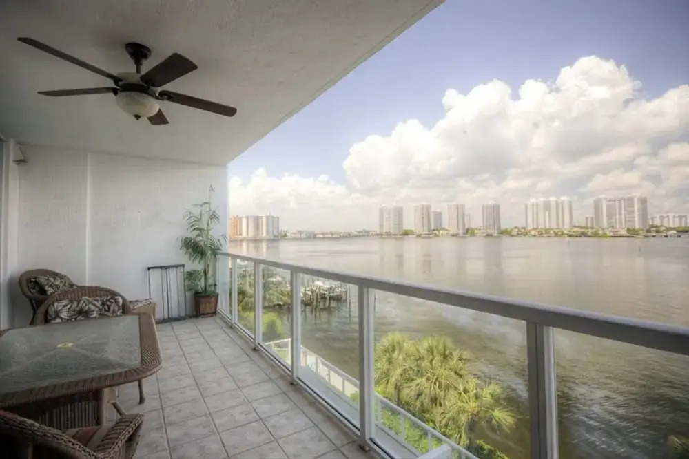 Le Marina Bay 502 by Go Florida Condo Sunny Isles