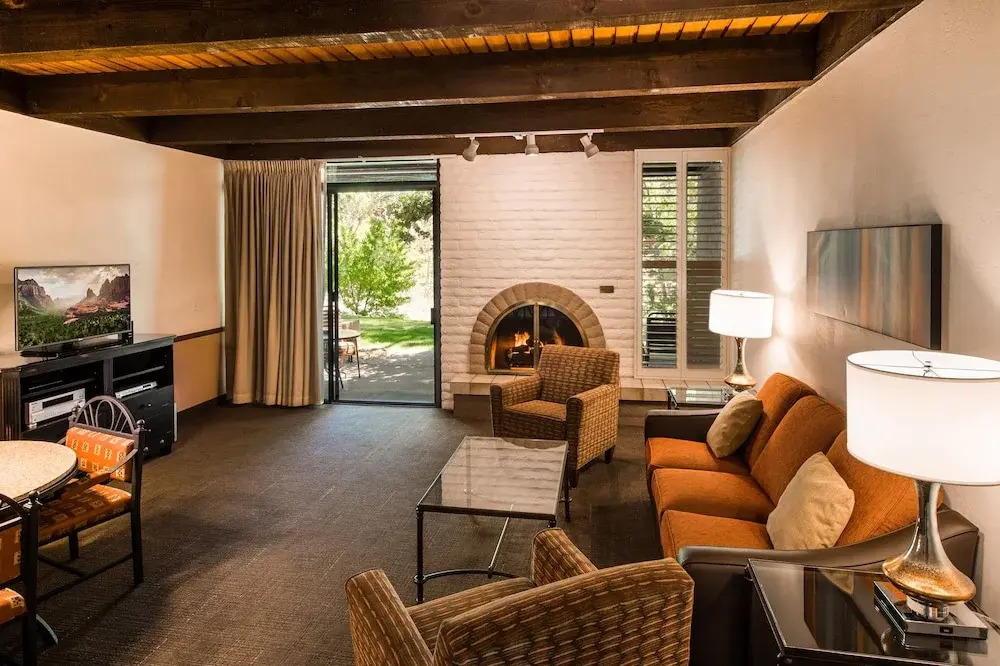 Arroyo Roble Resort at Oak Creek