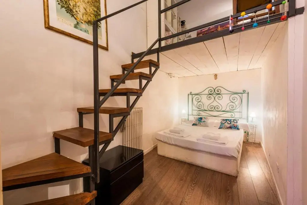 Florence Hideaway by Mmega