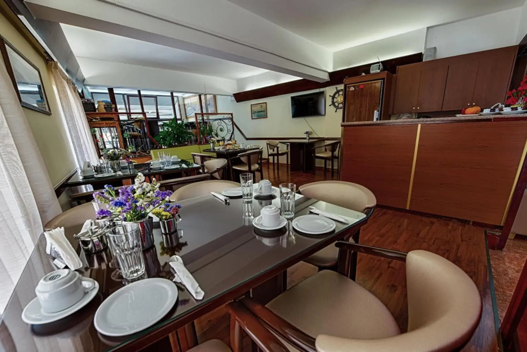 Lucia Hotel