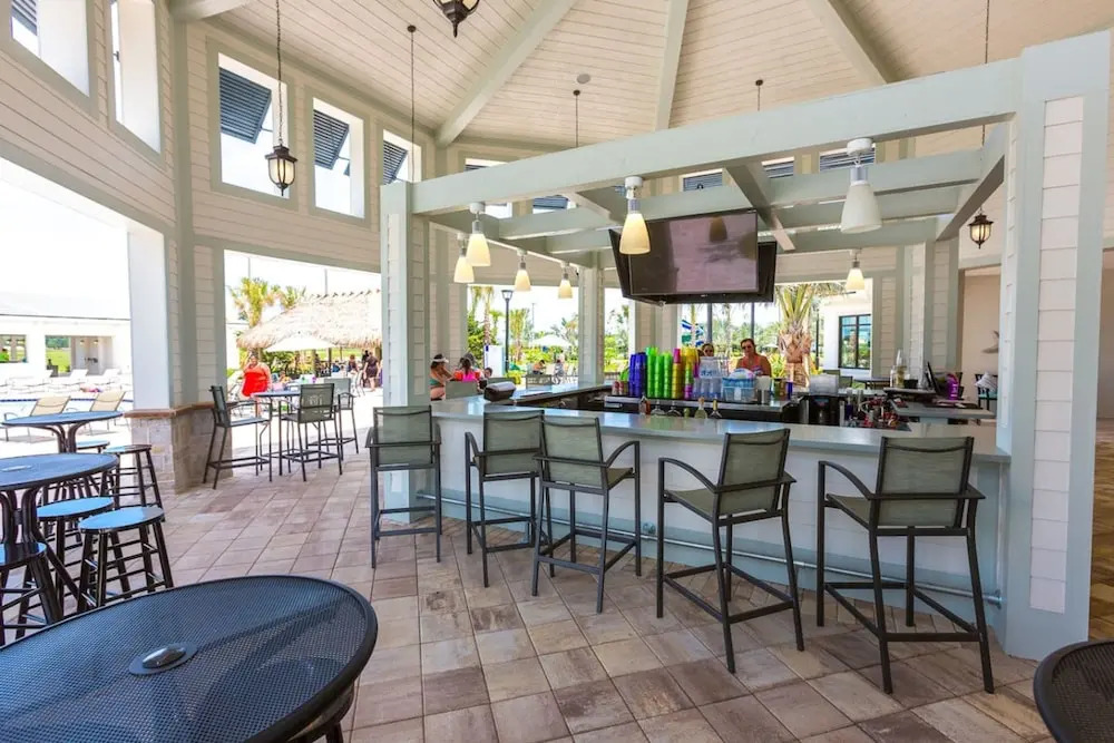 Amazing 4bdr w Pool Near Disney - 4914