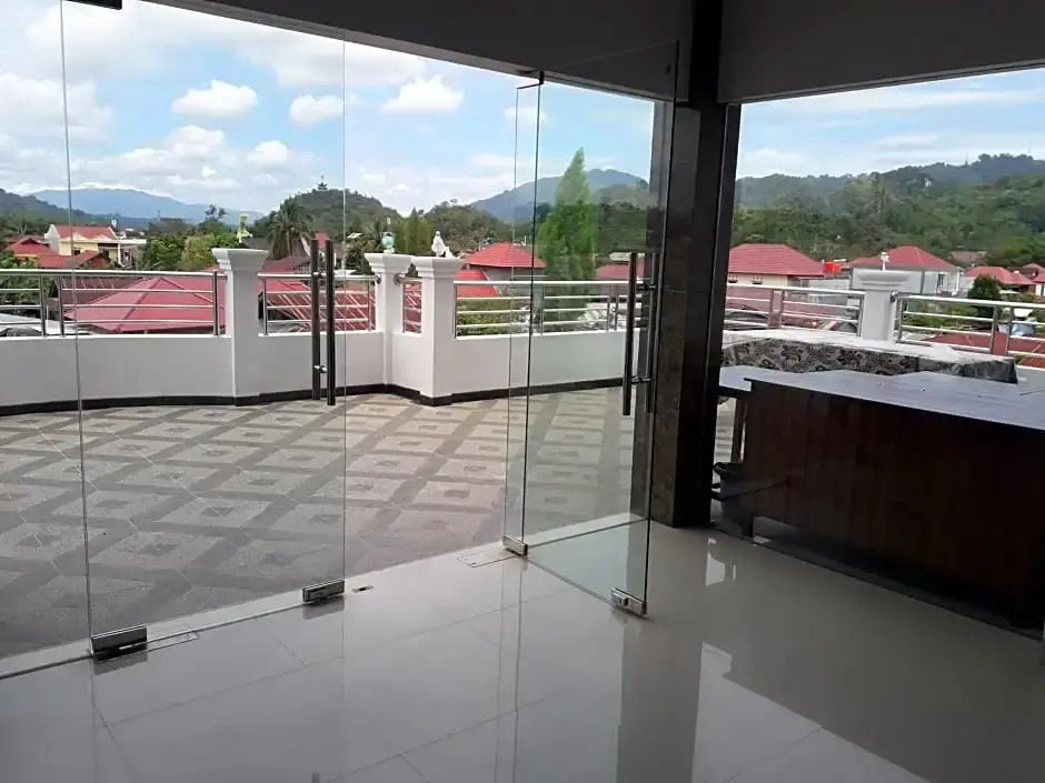 Toraja Lodge Guest House