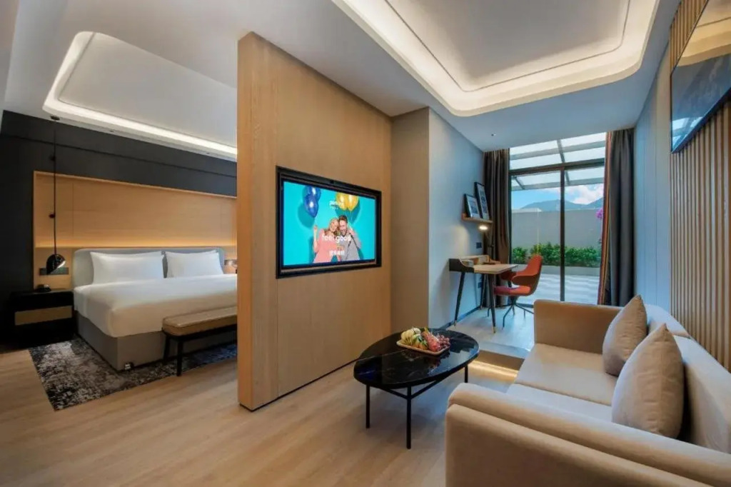Park Inn by Radisson Zhuhai Gaolan Port