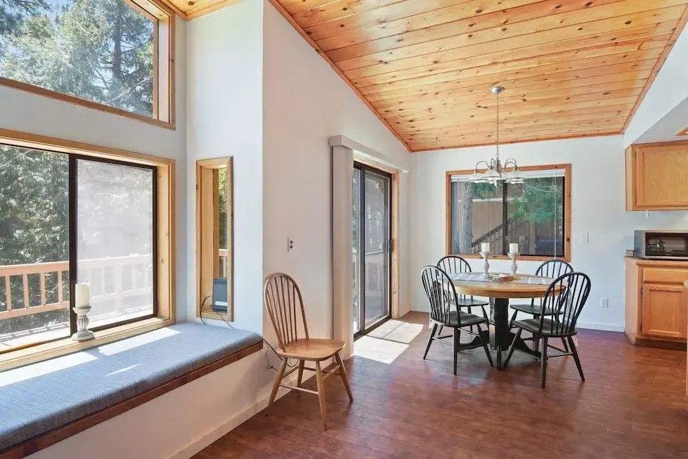 Palisades Point Prime Location!