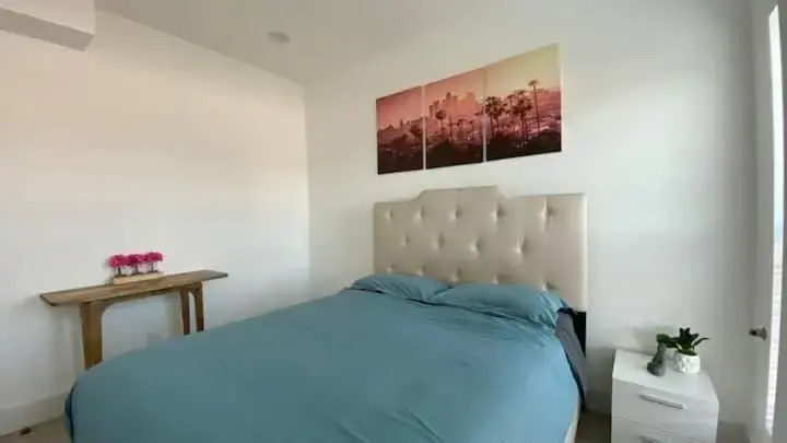 3 bd Townhome with Private Rooftop