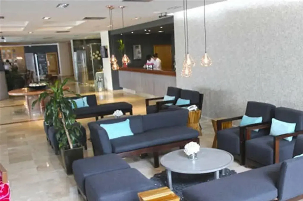 Rivoli Select Hotel
