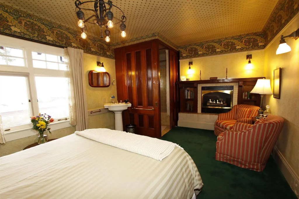 The Jabberwock Bed & Breakfast