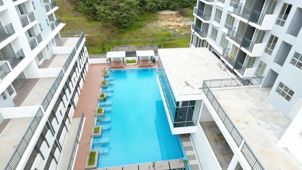 Homestay Casa Mewah at Hijauan Heights