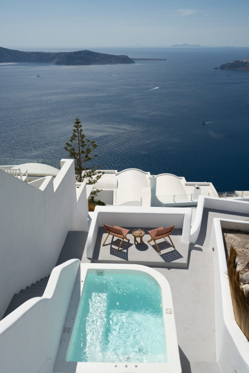 Serendipity Cliffside Villa & Suites