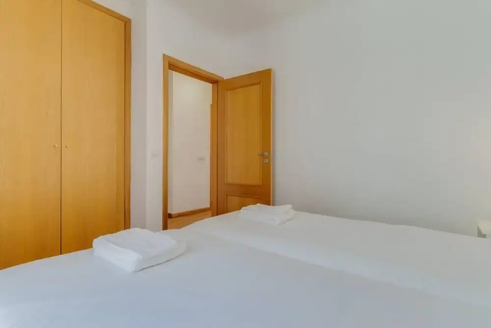 Esfera I in Cani o With 3 Bedrooms and 2 5 Bathrooms