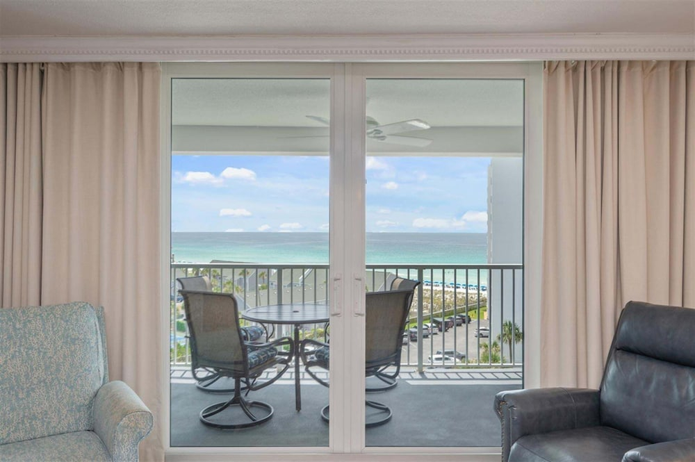 Shoreline Towers 3084 2 Bedroom Condo