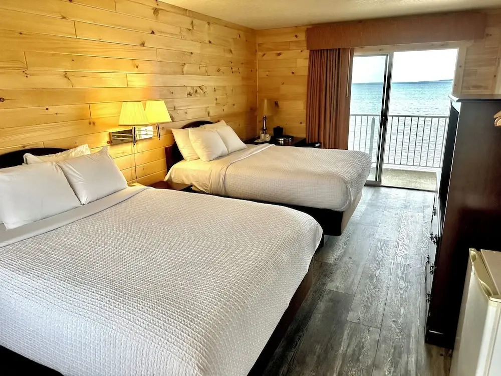 Sunrise Beach Motel