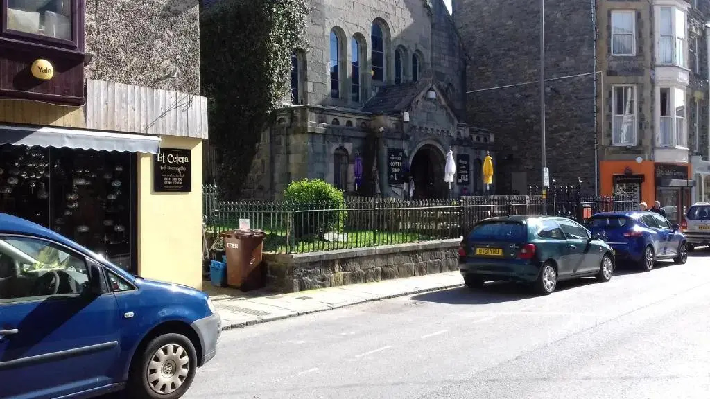 Ground Floor Barmouth Centre Apartment With Garden