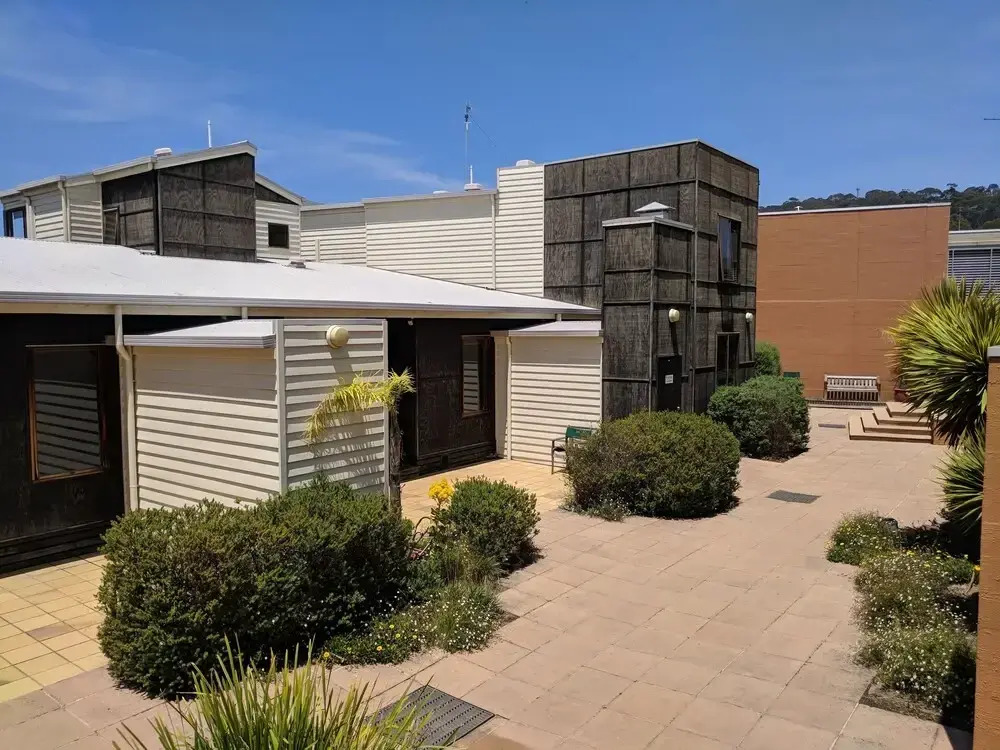 Lornebeach Apartments