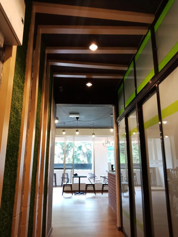 Sleepbox Hotel
