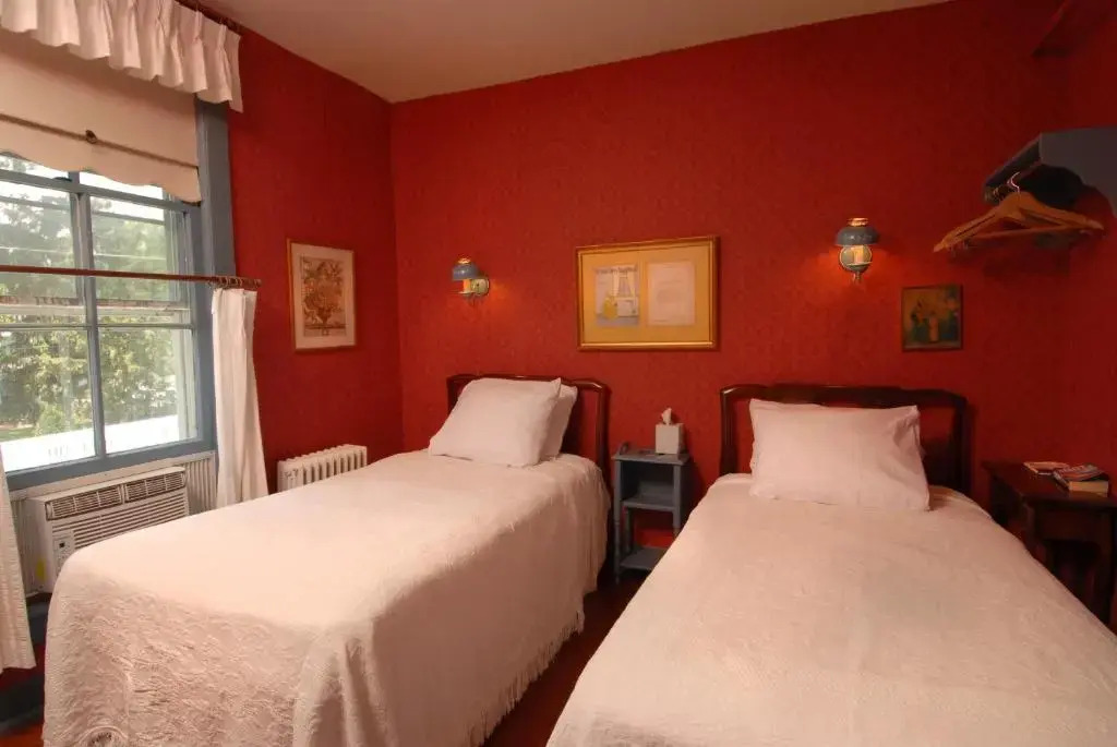 The Robert Morris Inn