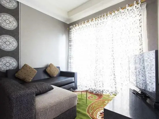 RedDoorz Apartment @ MOI Gading