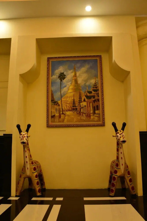 Royal Holiday Hotel