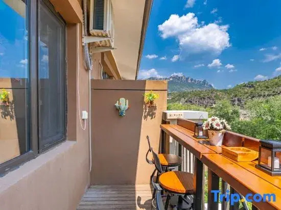 Beijing Weiyie Light Luxury Holiday Villa