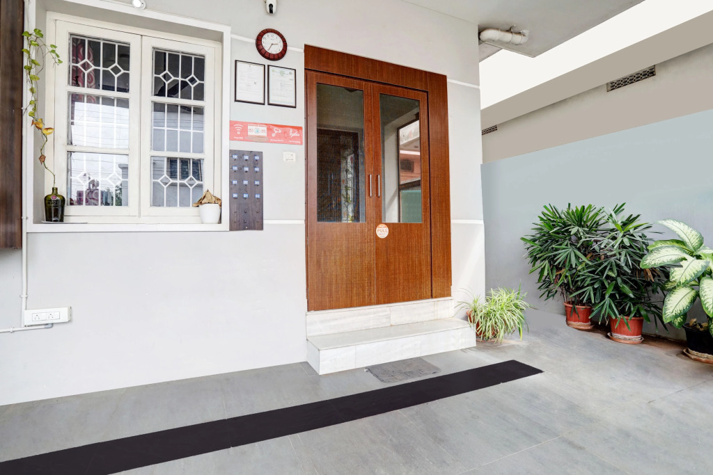 OYO Hotel O Ashok Nagar Near JNTU College