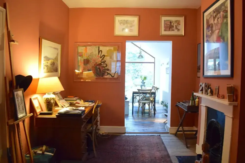 2 Bedroom Family Home In Brixton