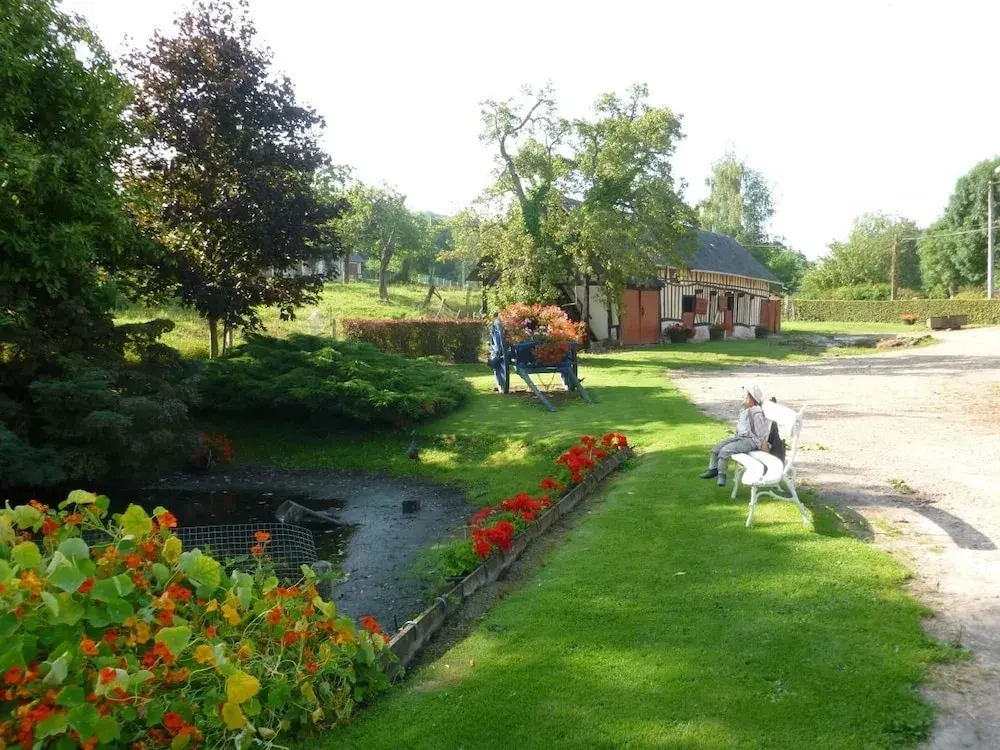La Ferme Du Pressoir Guest House