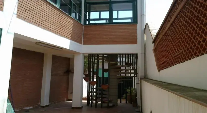 Albertos House