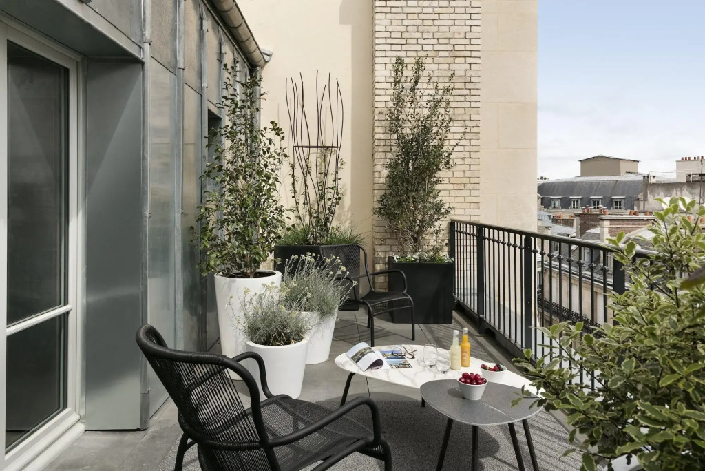 La Clef Champs-Élysées Paris by The Crest Collection