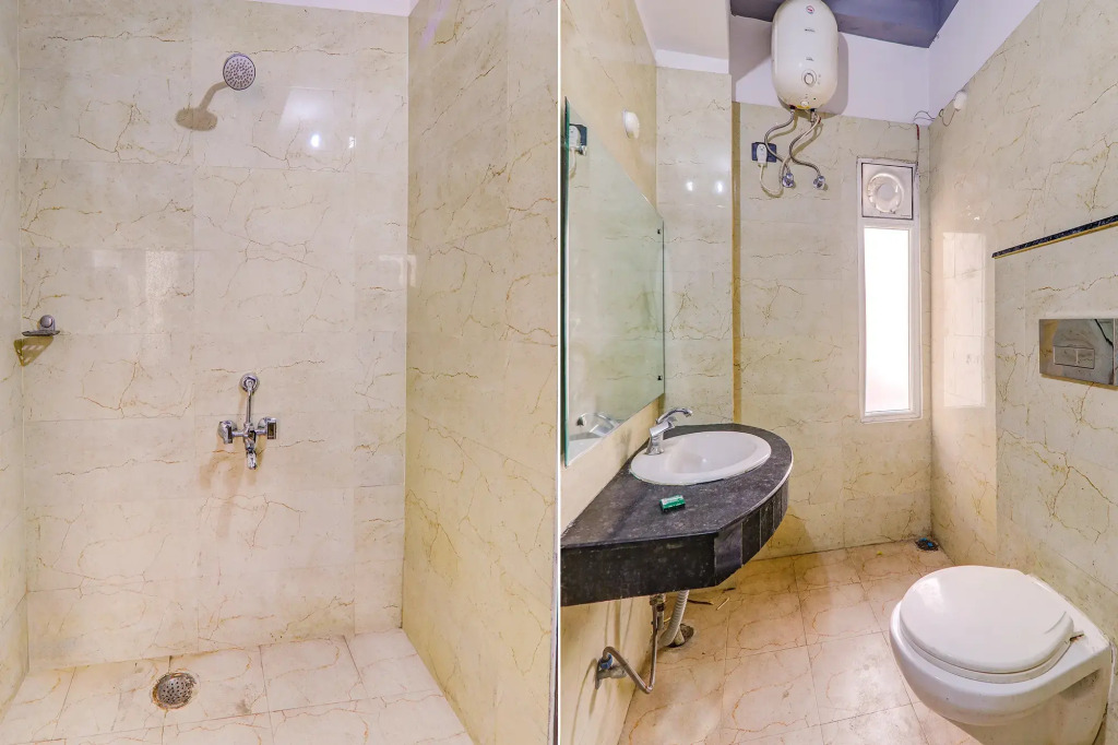 Capital O 70138 Hotel Jayati Oasis Inn