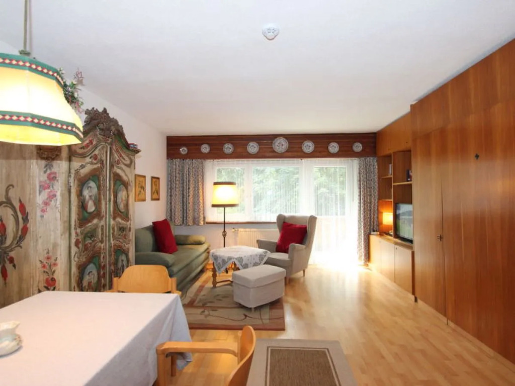Am Birkenhain 36124
