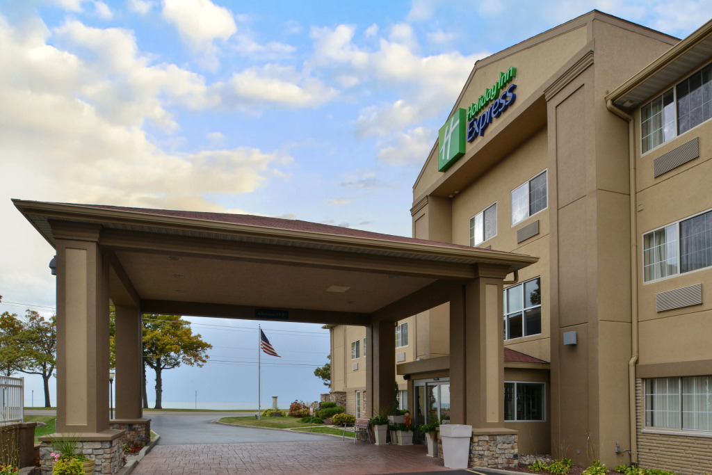 Holiday Inn Express Hotel & Suites-Saint Joseph by IHG
