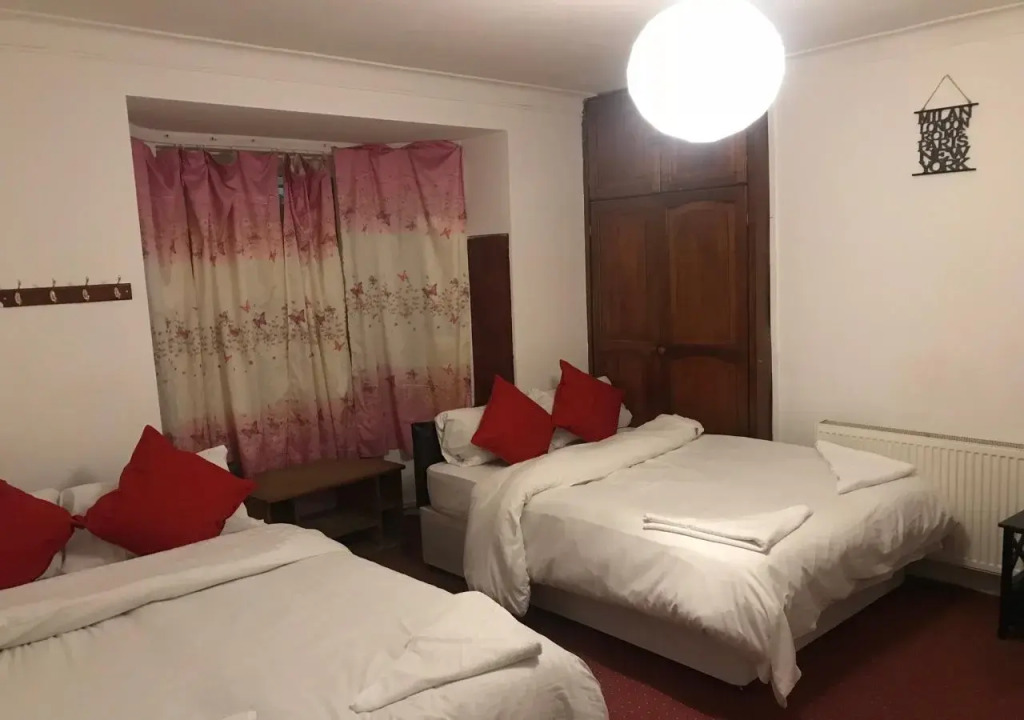 Poplar Guest House