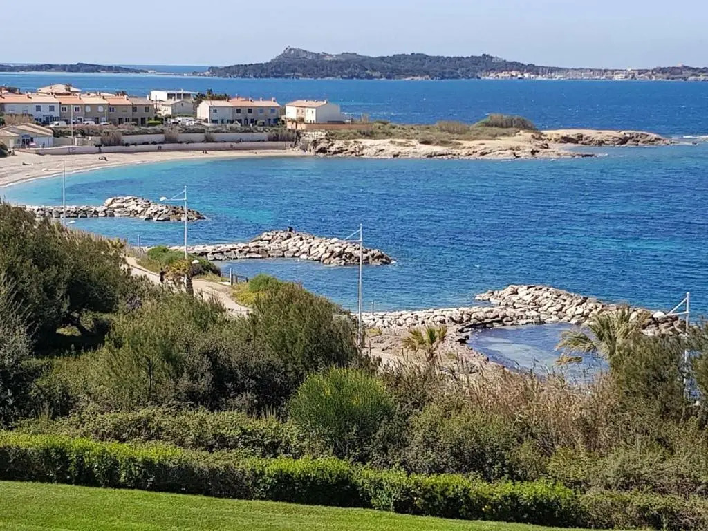 Appartement Six-Fours-les-Plages, 3 pièces, 4 personnes - FR-1-316-73