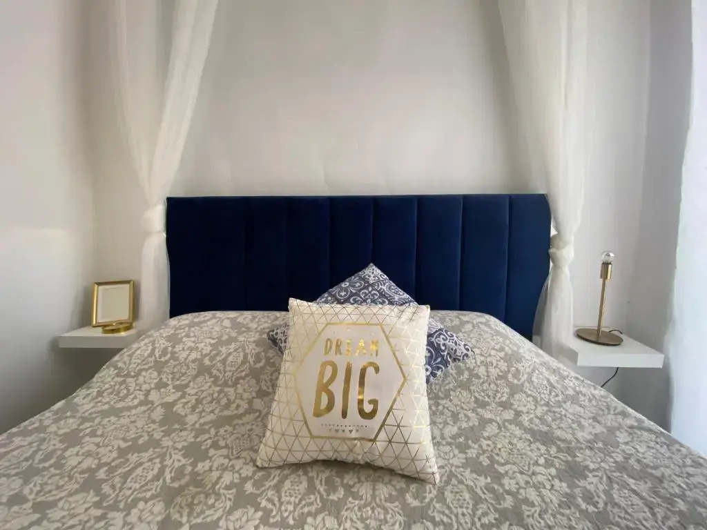 Modern Apartment Valentino GL144