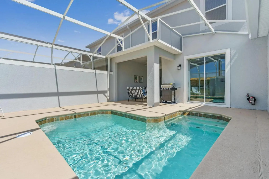 Amazing New Resort Style Townhome 4BR - 10 Guest!