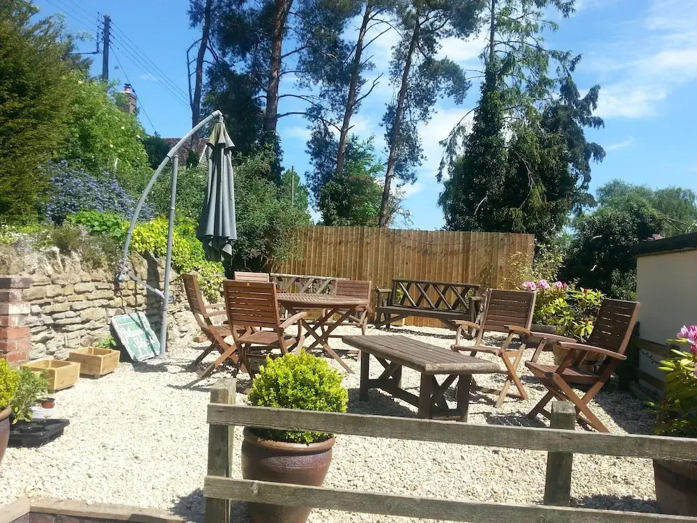 The Crown Country Inn