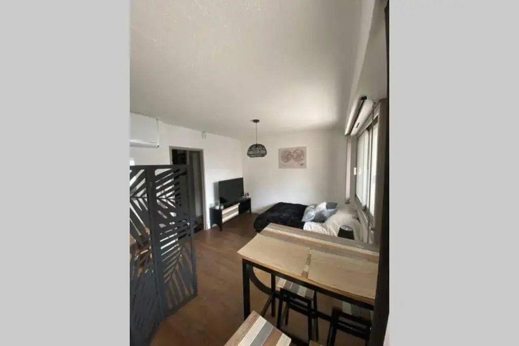 Le 13 du temple - plein coeur centre ville, résidence privée, 5mn gare Sncf, WIFI et Netflix