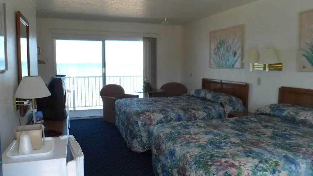Sunrise Beach Motel