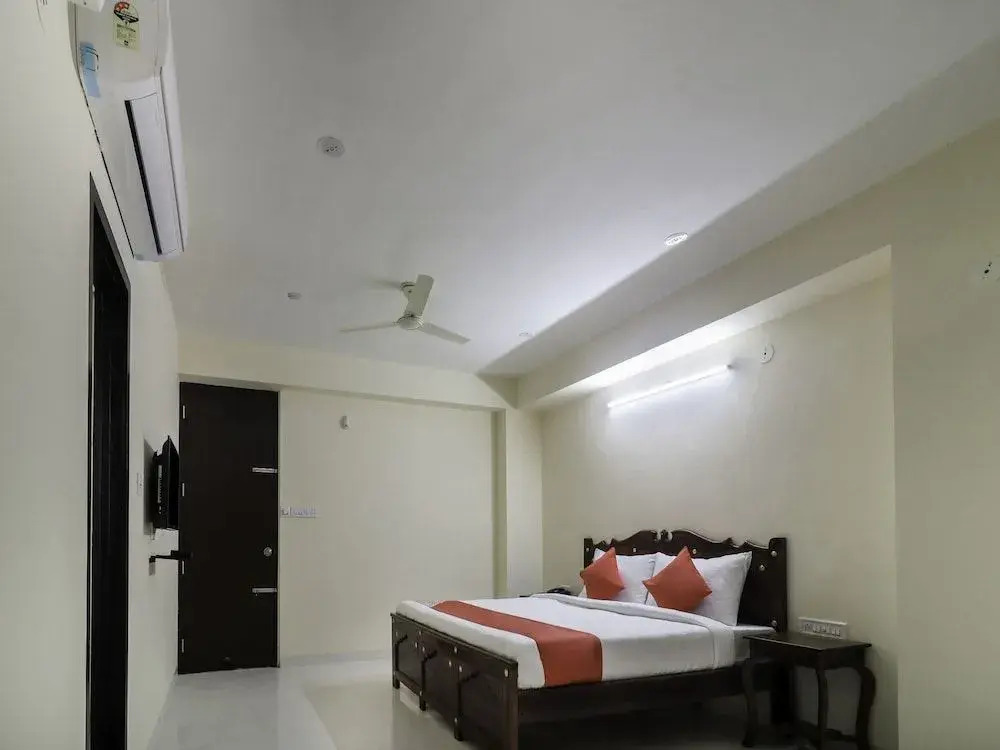 OYO 26950 Flagship Twisha Jaipur Inn