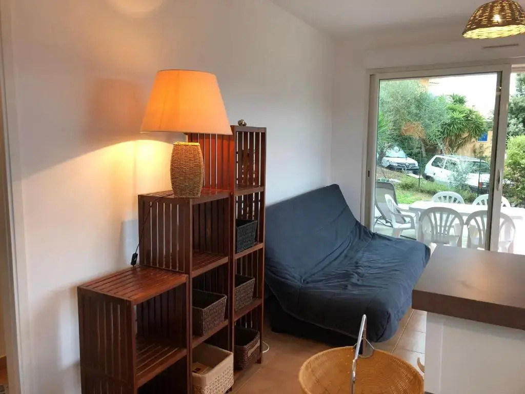 Appartement une chambre dans residence calme
